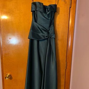 Stunning turquoise evening dress